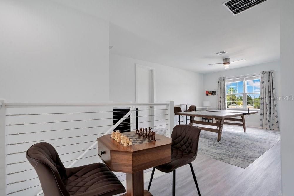 For Sale: $930,000 (5 beds, 5 baths, 3117 Square Feet)