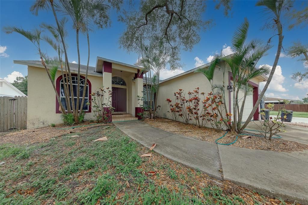 For Sale: $375,000 (3 beds, 2 baths, 1622 Square Feet)