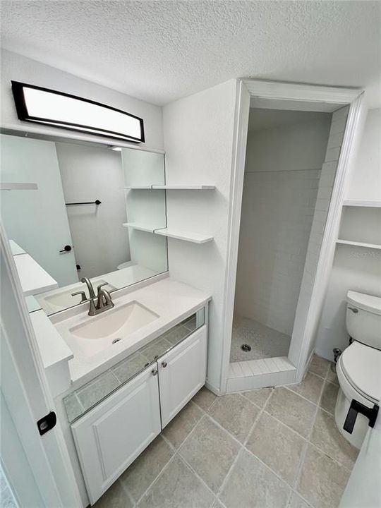В аренду: $950 (1 спален, 1 ванн, 815 Квадратных фут)