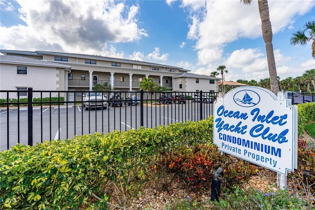For Rent: $3,500 (2 beds, 2 baths, 1130 Square Feet)