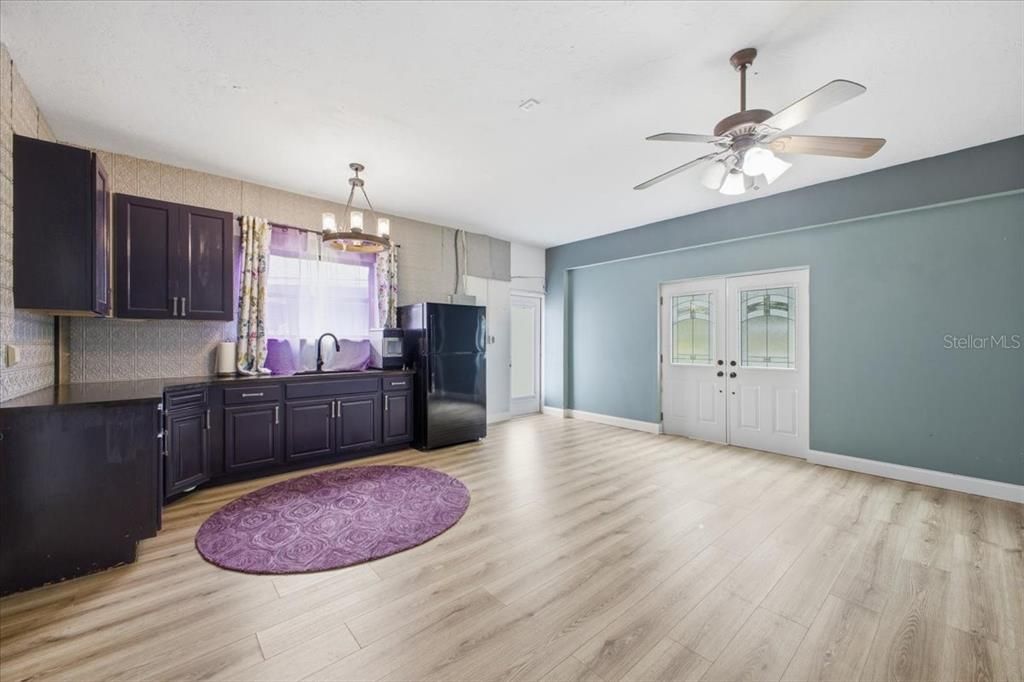 For Sale: $699,000 (4 beds, 3 baths, 2192 Square Feet)