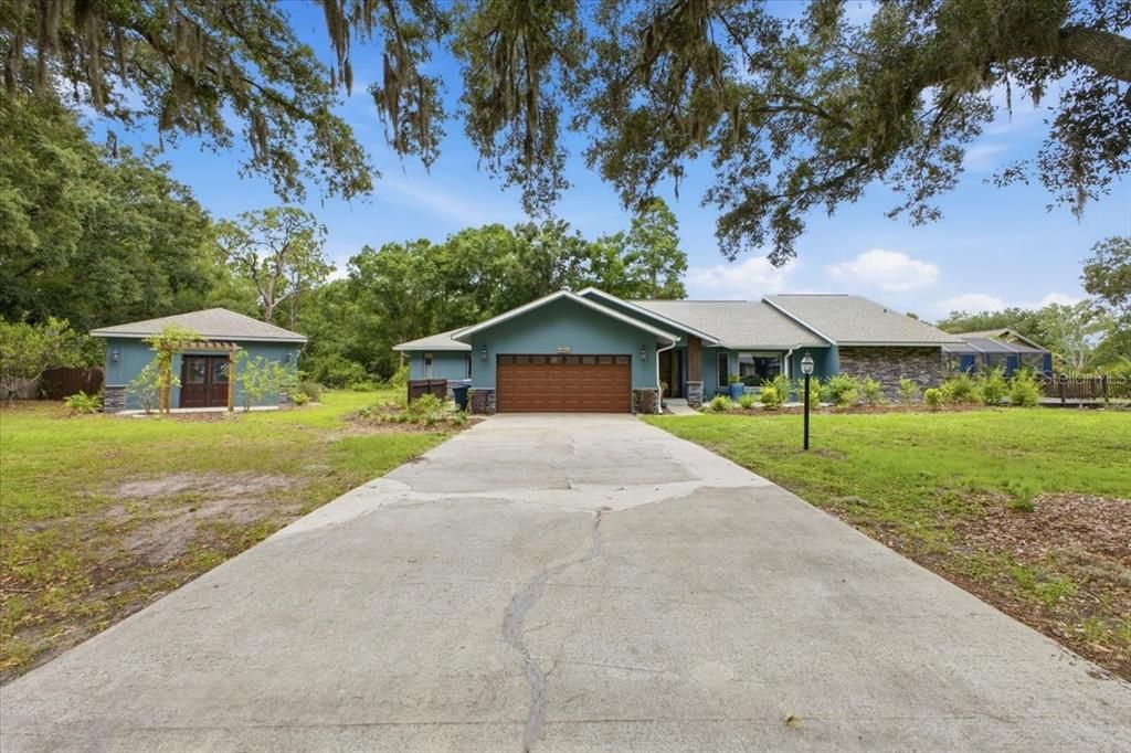 For Sale: $699,000 (4 beds, 3 baths, 2192 Square Feet)