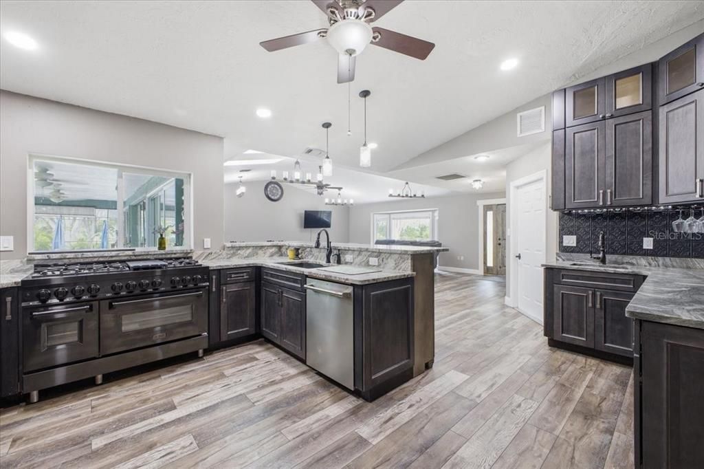 For Sale: $699,000 (4 beds, 3 baths, 2192 Square Feet)