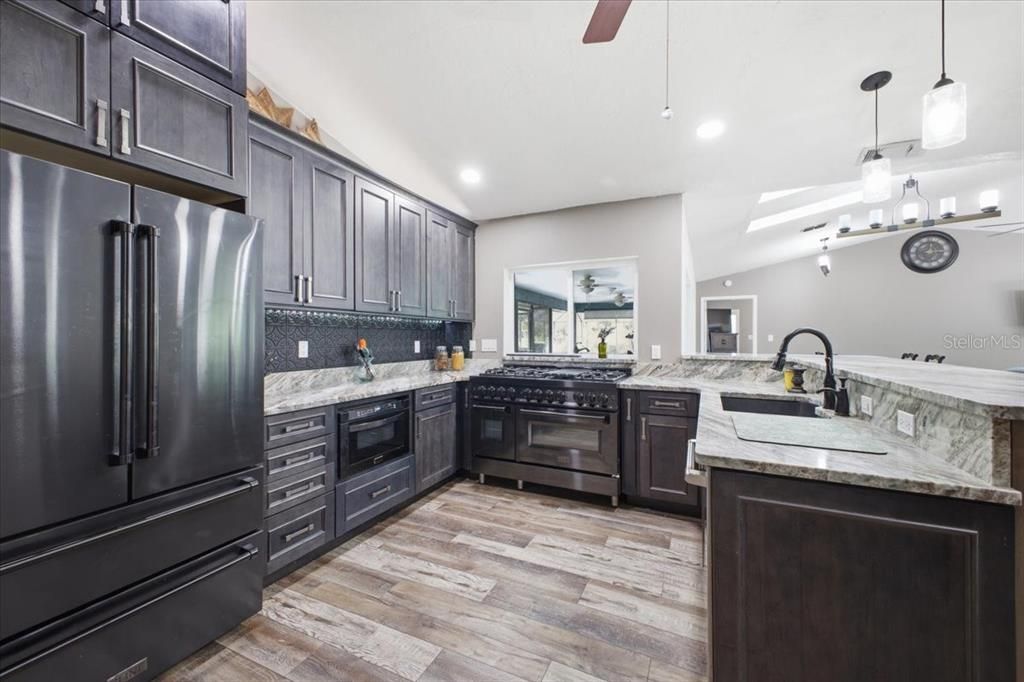 For Sale: $699,000 (4 beds, 3 baths, 2192 Square Feet)