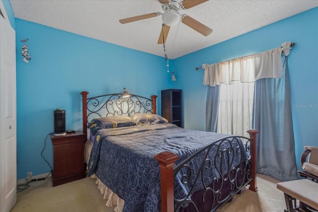 For Sale: $265,000 (3 beds, 2 baths, 1912 Square Feet)