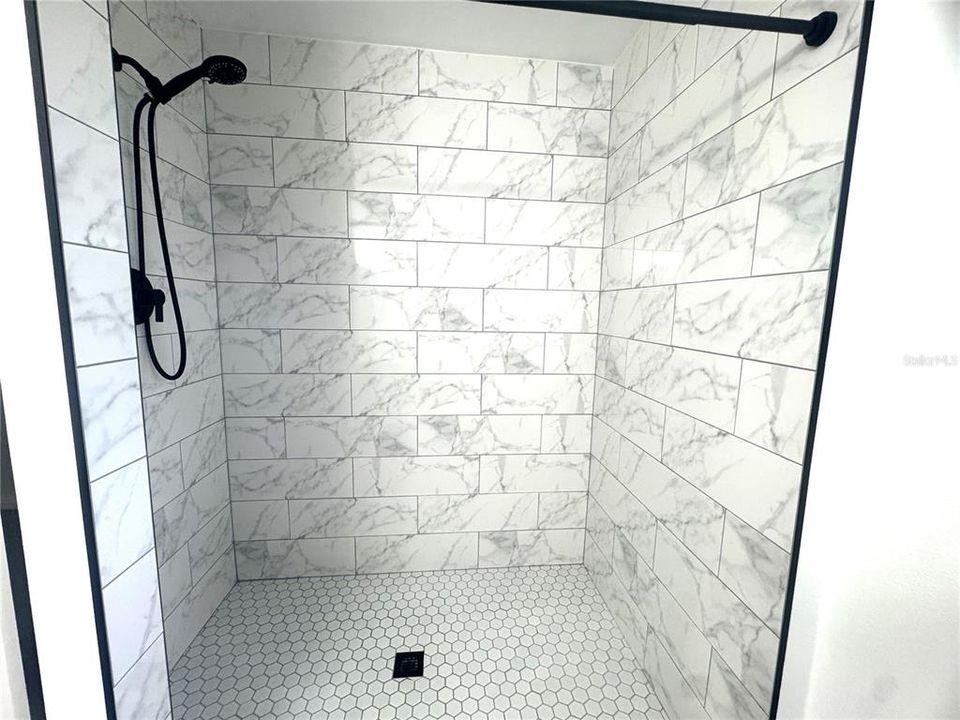 For Rent: $3,400 (3 beds, 2 baths, 2115 Square Feet)