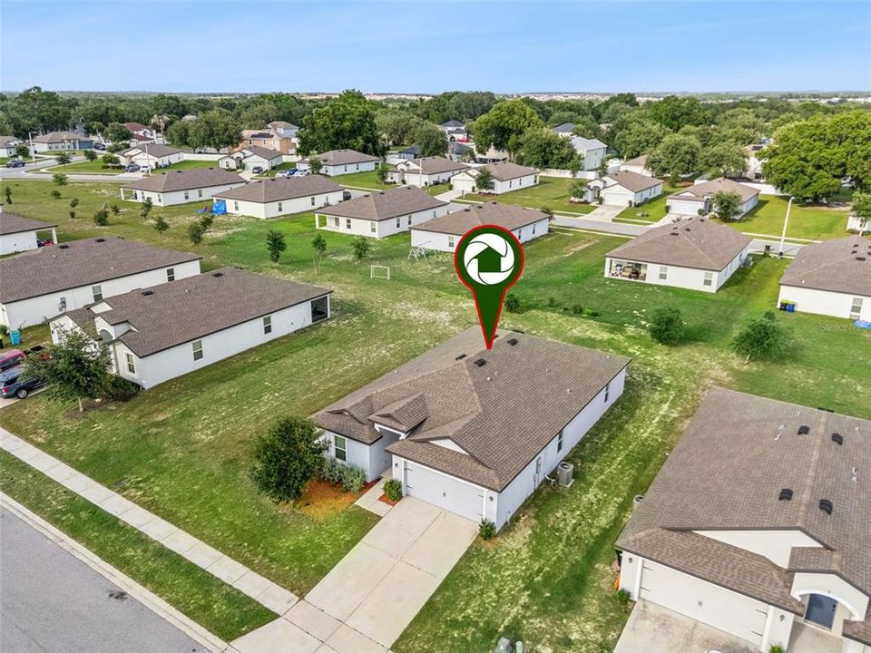 For Sale: $349,900 (5 beds, 3 baths, 1944 Square Feet)