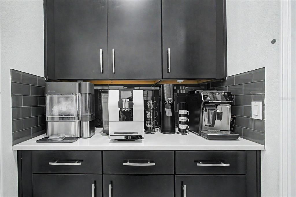 En Venta: $1,318,000 (6 camas, 4 baños, 3900 Pies cuadrados)