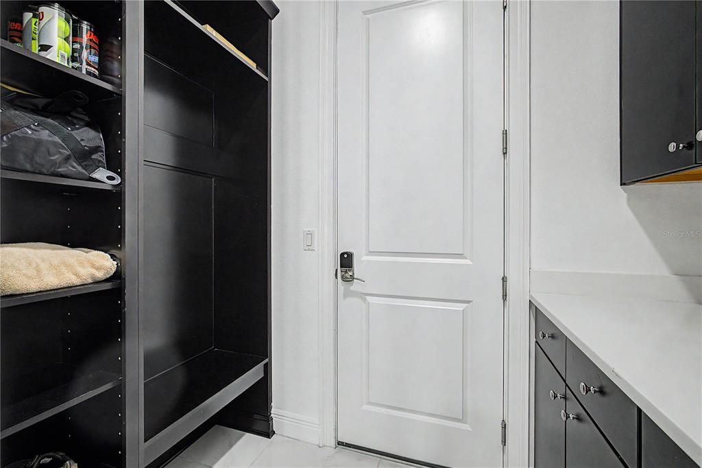 En Venta: $1,318,000 (6 camas, 4 baños, 3900 Pies cuadrados)