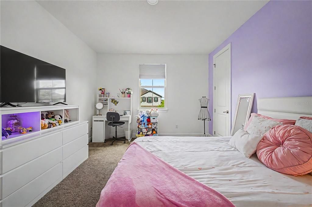 En Venta: $1,318,000 (6 camas, 4 baños, 3900 Pies cuadrados)