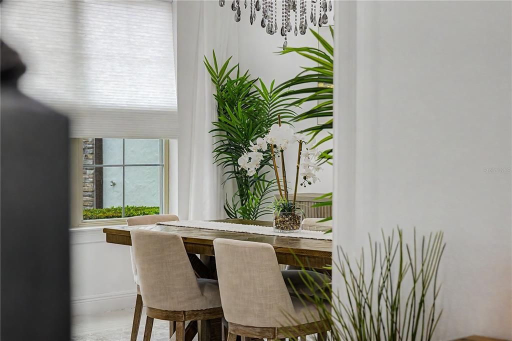 En Venta: $1,318,000 (6 camas, 4 baños, 3900 Pies cuadrados)