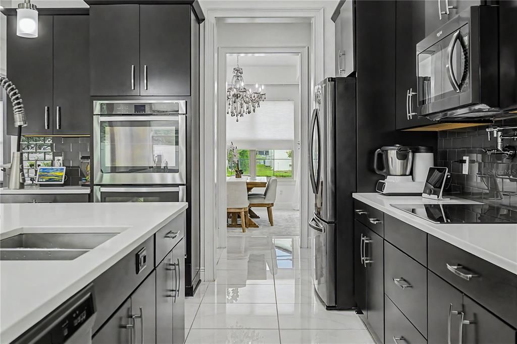 En Venta: $1,318,000 (6 camas, 4 baños, 3900 Pies cuadrados)