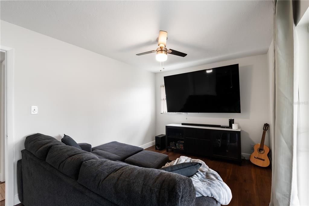 En Venta: $265,000 (3 camas, 2 baños, 1808 Pies cuadrados)