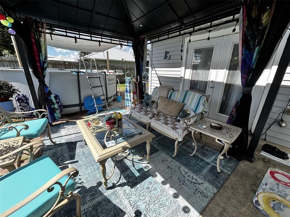 En Venta: $325,000 (4 camas, 3 baños, 1680 Pies cuadrados)
