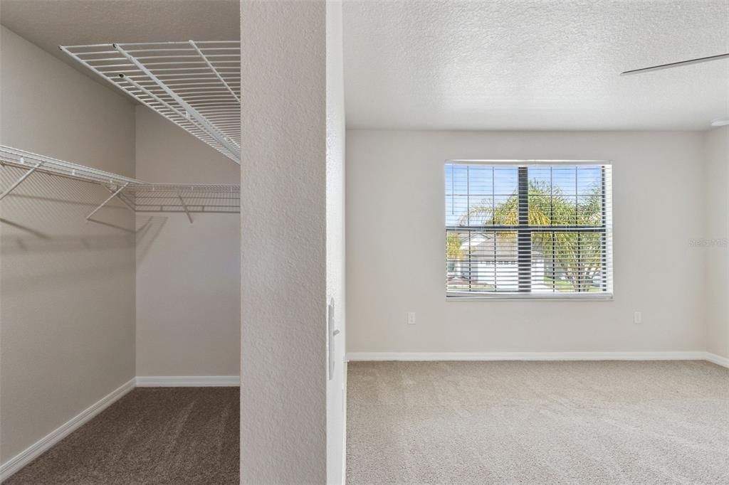 For Sale: $335,000 (4 beds, 2 baths, 1823 Square Feet)