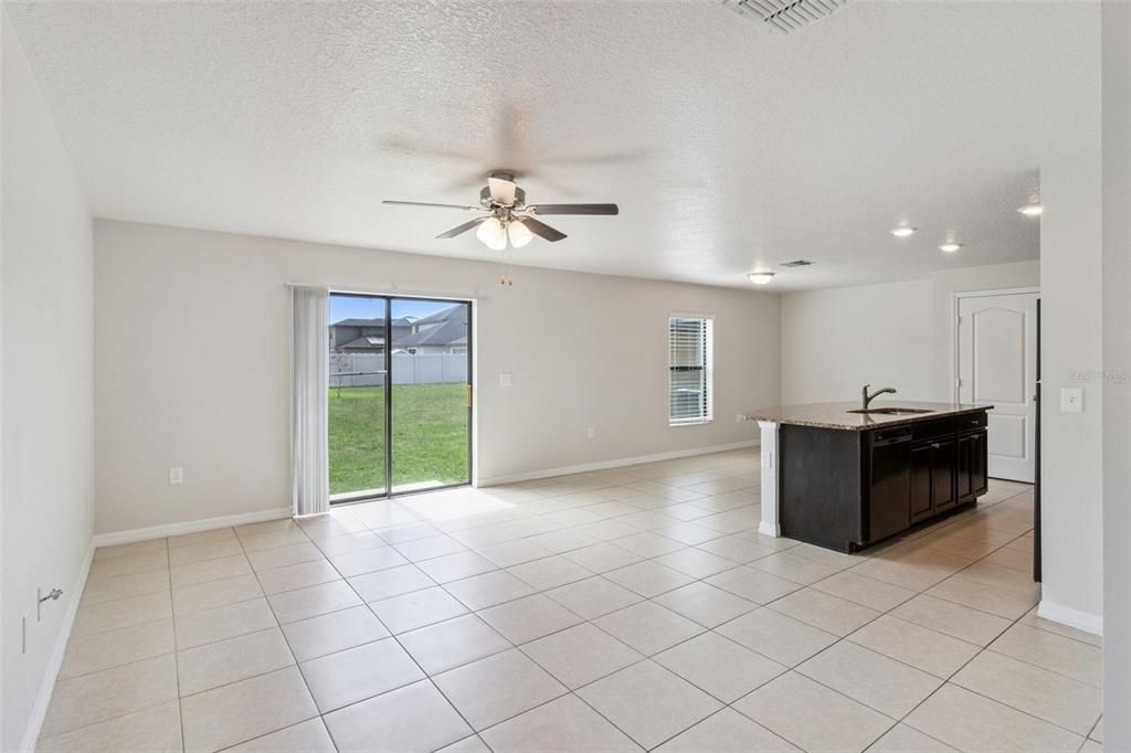 For Sale: $335,000 (4 beds, 2 baths, 1823 Square Feet)