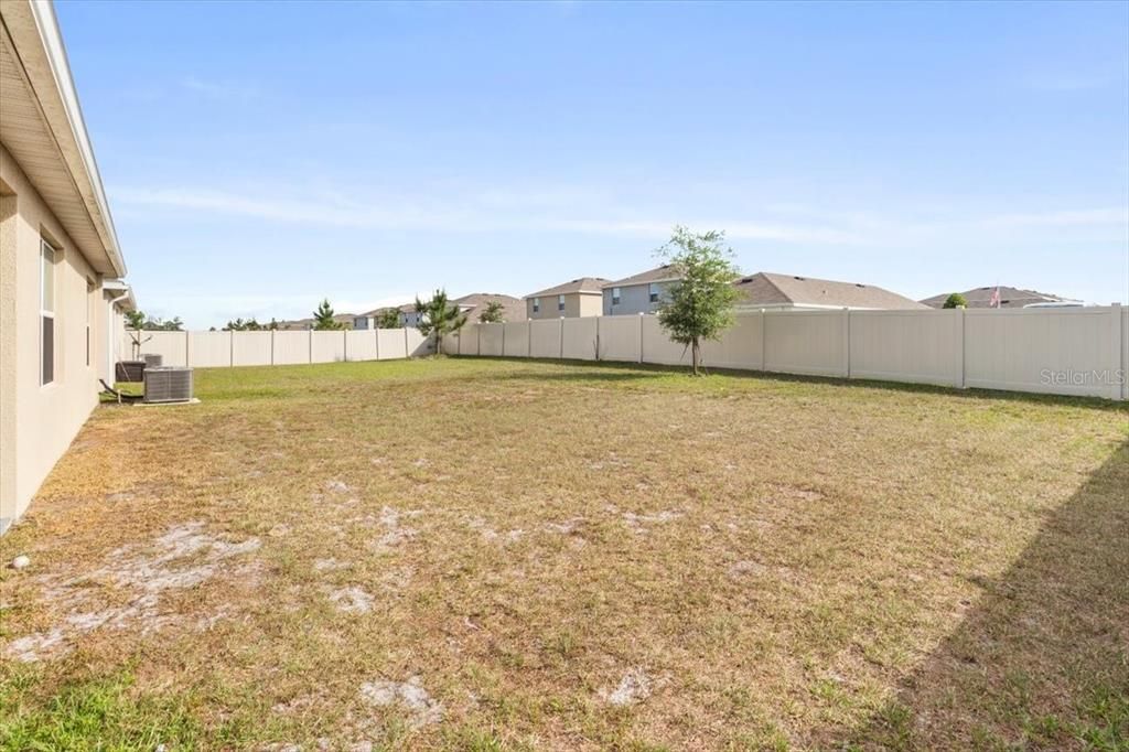 For Sale: $395,000 (4 beds, 2 baths, 1852 Square Feet)