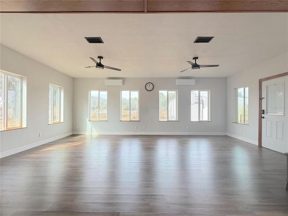 For Sale: $950,000 (3 beds, 2 baths, 2000 Square Feet)