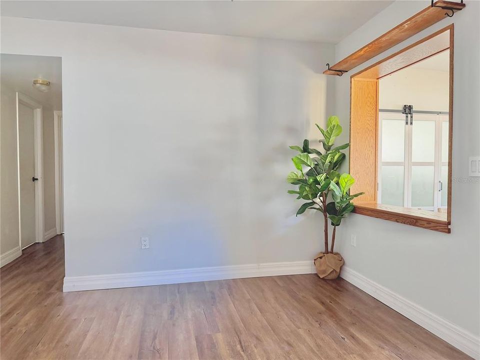 For Sale: $950,000 (3 beds, 2 baths, 2000 Square Feet)
