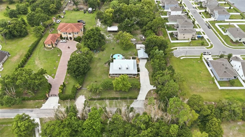 En Venta: $799,900 (3 camas, 2 baños, 2502 Pies cuadrados)