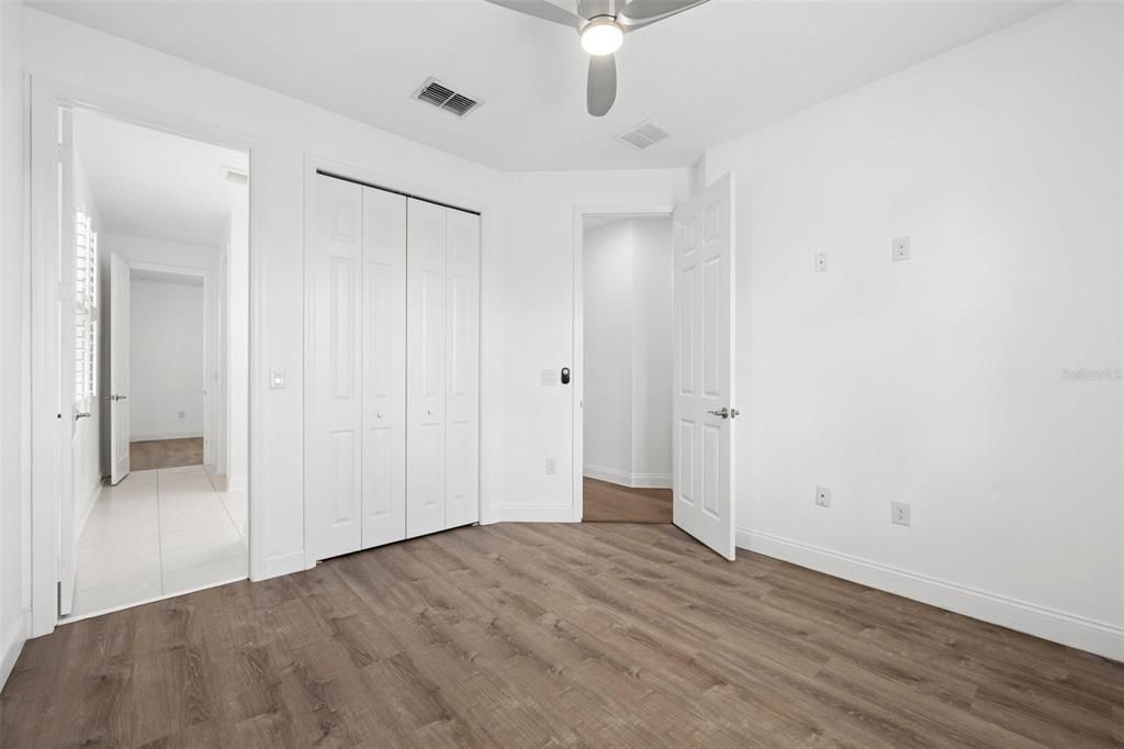 En Venta: $795,000 (4 camas, 3 baños, 3006 Pies cuadrados)