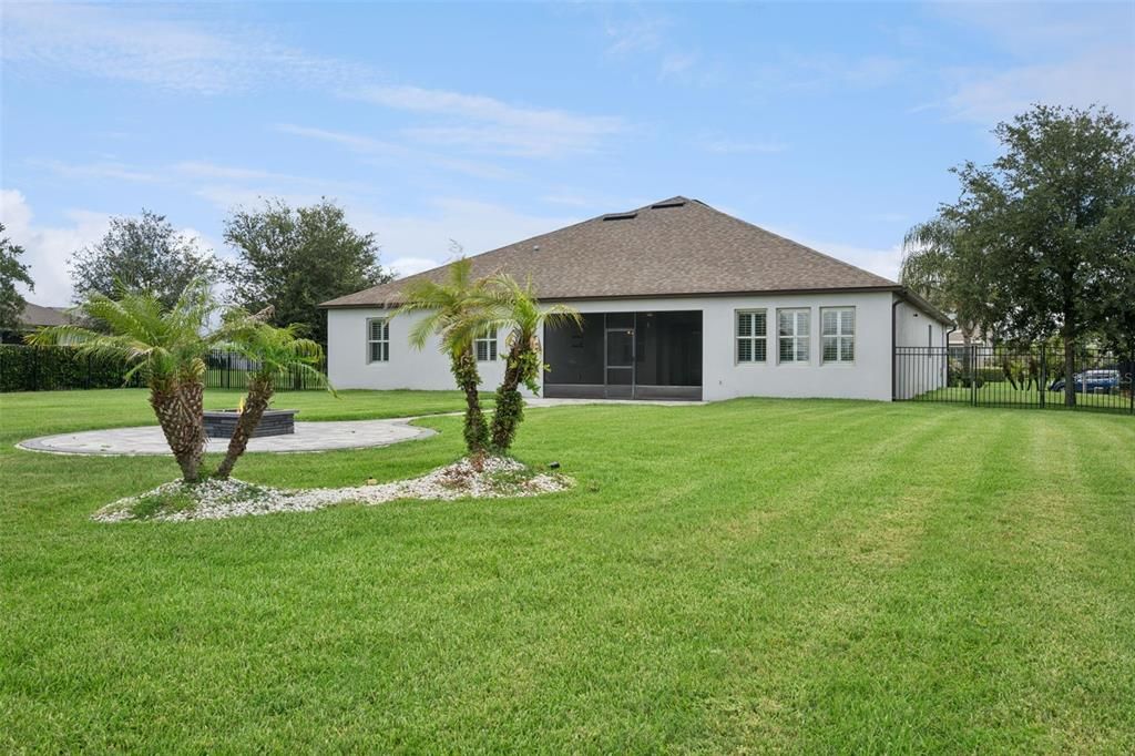 En Venta: $795,000 (4 camas, 3 baños, 3006 Pies cuadrados)