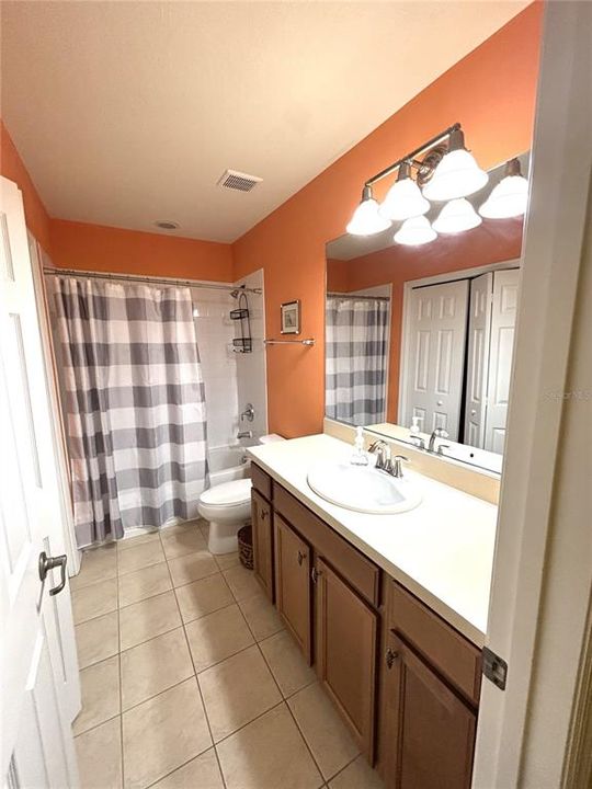 En Venta: $180,000 (2 camas, 2 baños, 1429 Pies cuadrados)
