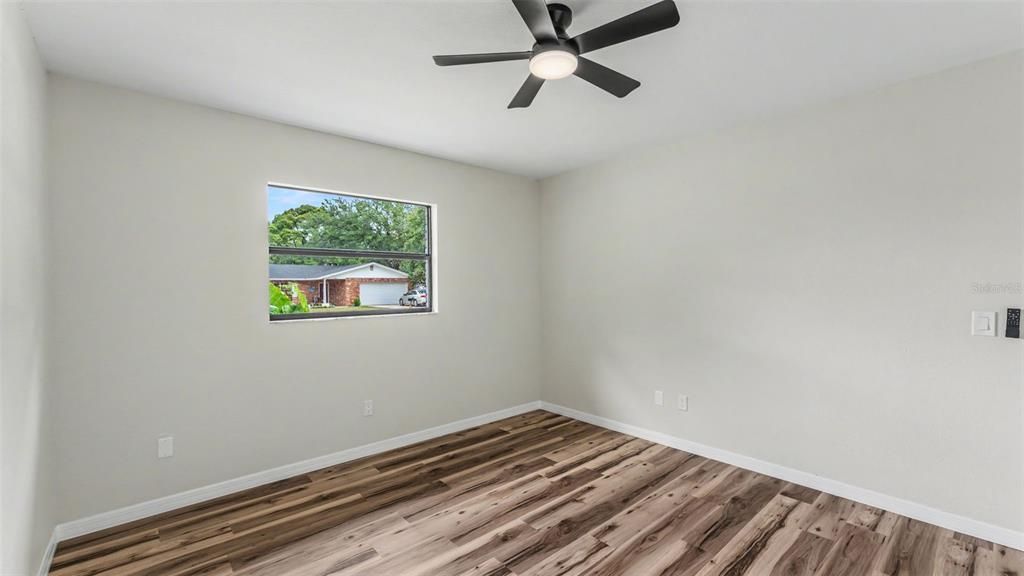 En Venta: $359,900 (3 camas, 2 baños, 1652 Pies cuadrados)