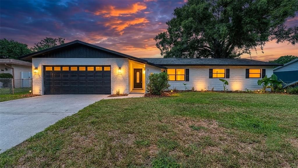 En Venta: $359,900 (3 camas, 2 baños, 1652 Pies cuadrados)