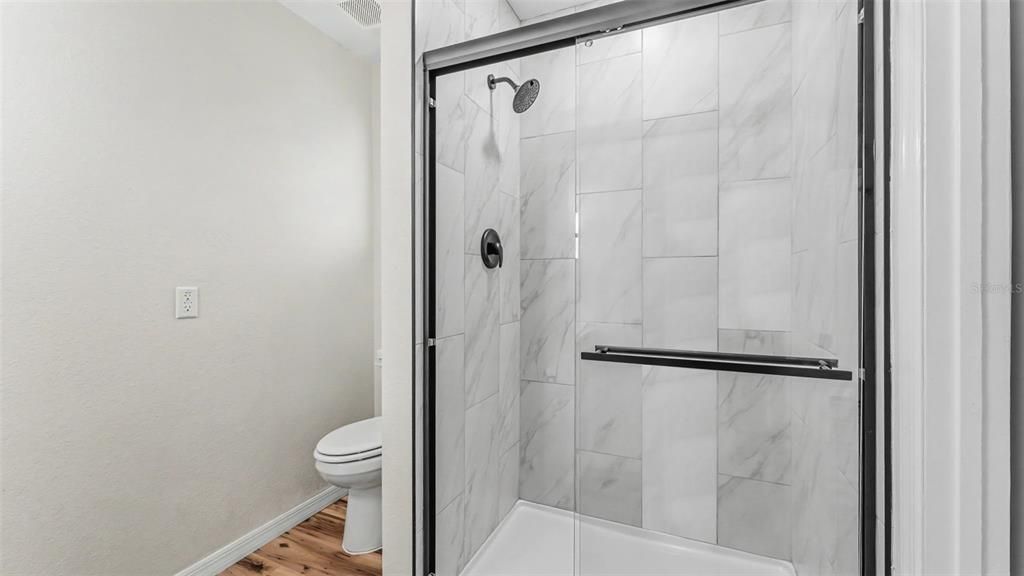 En Venta: $359,900 (3 camas, 2 baños, 1652 Pies cuadrados)