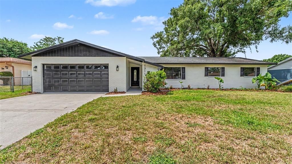 En Venta: $359,900 (3 camas, 2 baños, 1652 Pies cuadrados)