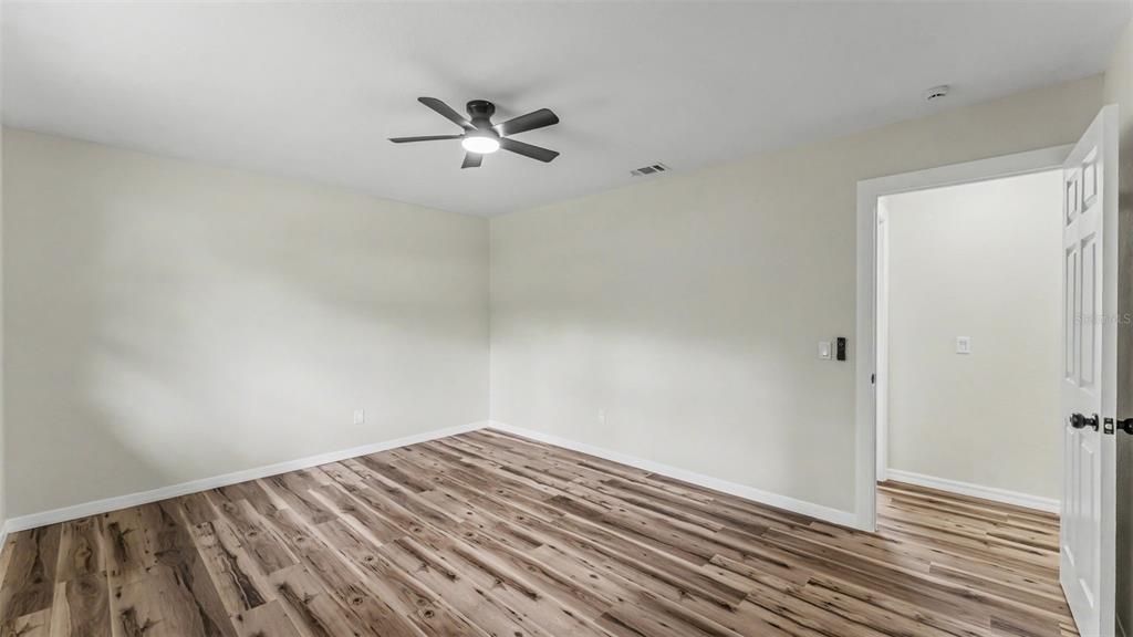 En Venta: $359,900 (3 camas, 2 baños, 1652 Pies cuadrados)