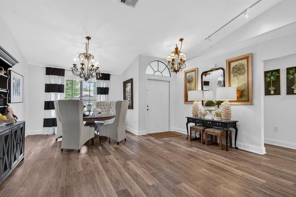 For Sale: $549,999 (3 beds, 2 baths, 1642 Square Feet)