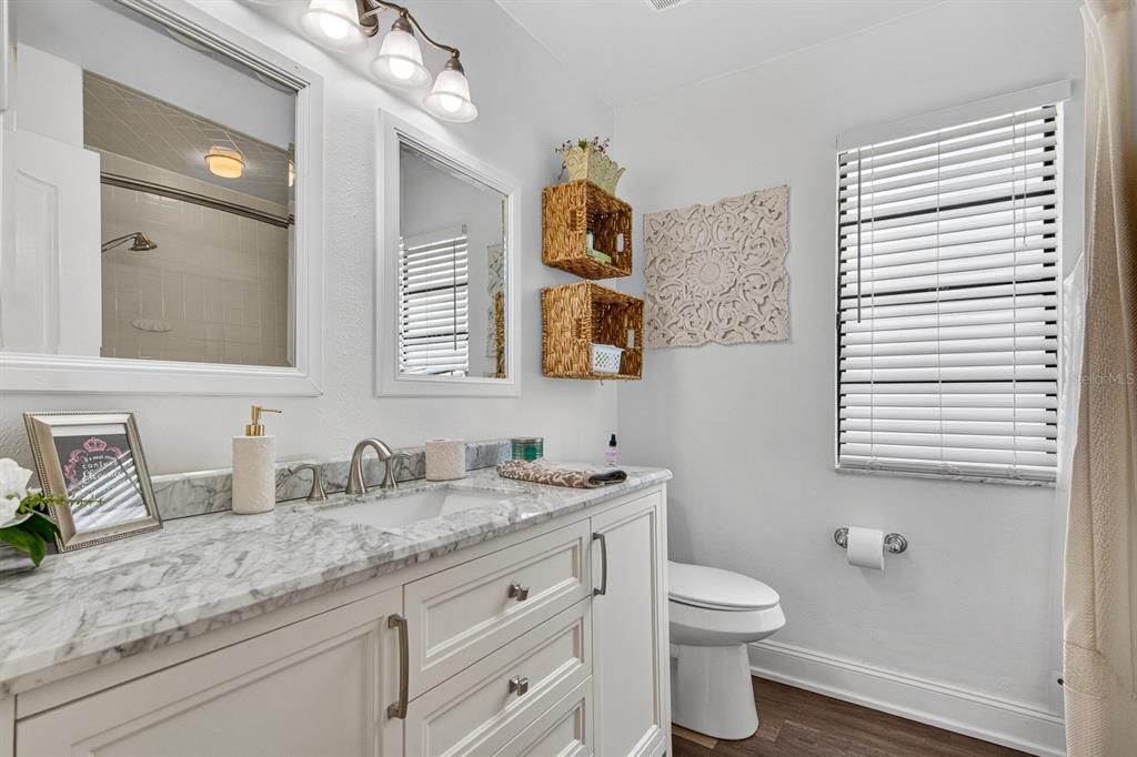 For Sale: $549,999 (3 beds, 2 baths, 1642 Square Feet)