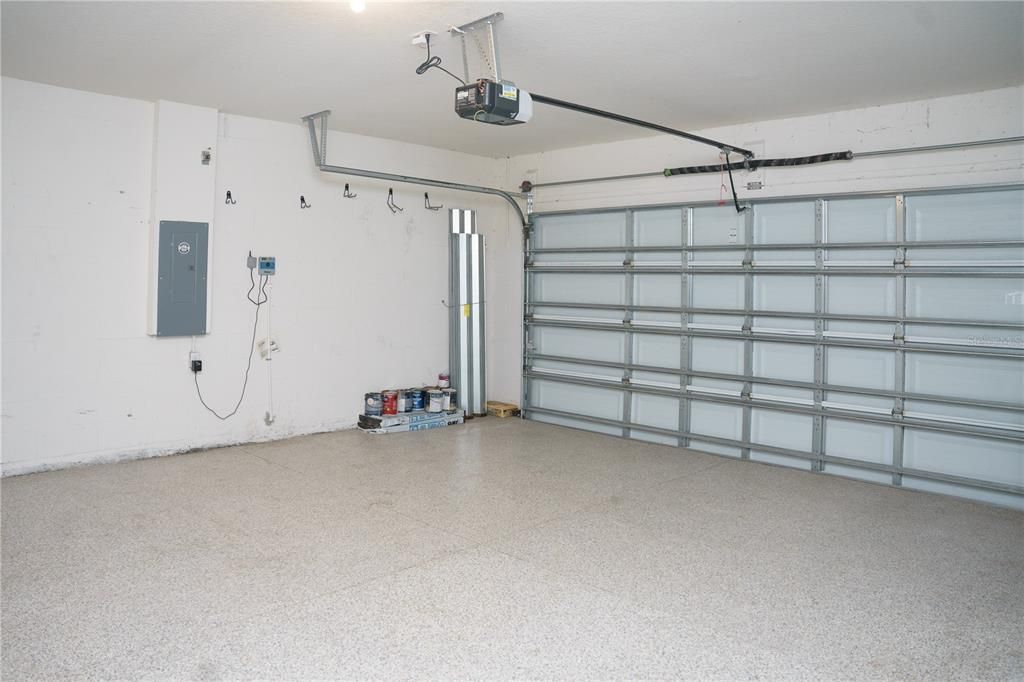For Sale: $364,900 (3 beds, 2 baths, 1651 Square Feet)