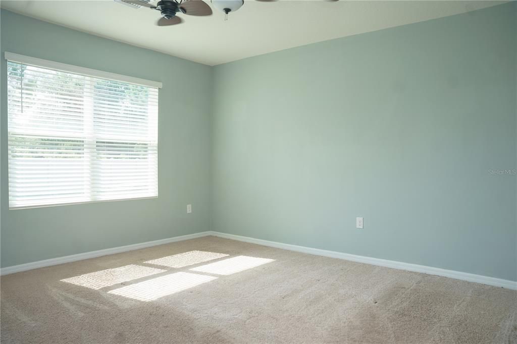 For Sale: $364,900 (3 beds, 2 baths, 1651 Square Feet)