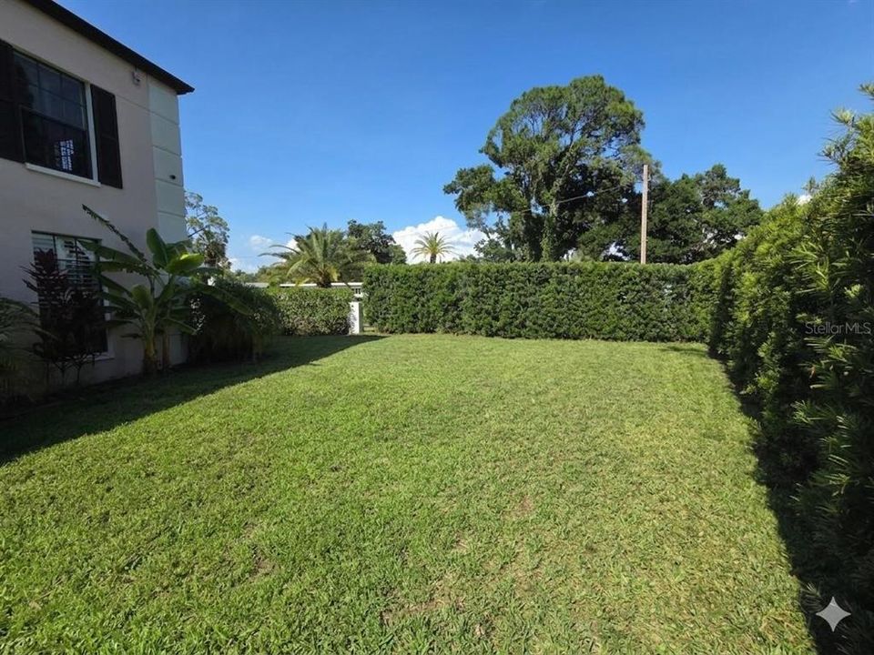For Sale: $1,499,000 (3 beds, 3 baths, 2916 Square Feet)
