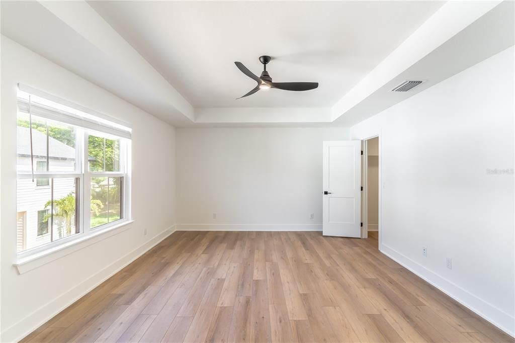 For Sale: $625,000 (3 beds, 2 baths, 1751 Square Feet)
