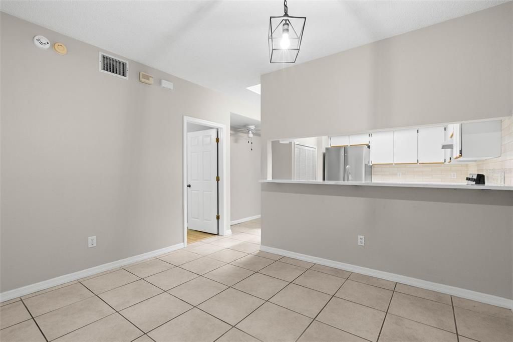 For Rent: $2,300 (3 beds, 2 baths, 1350 Square Feet)