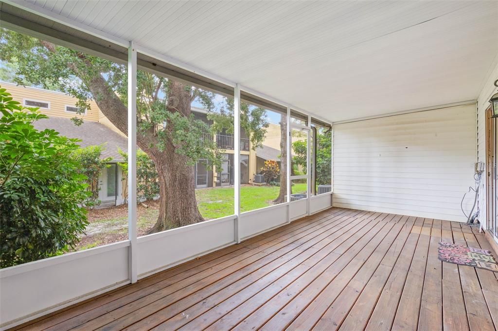 For Rent: $2,300 (3 beds, 2 baths, 1350 Square Feet)