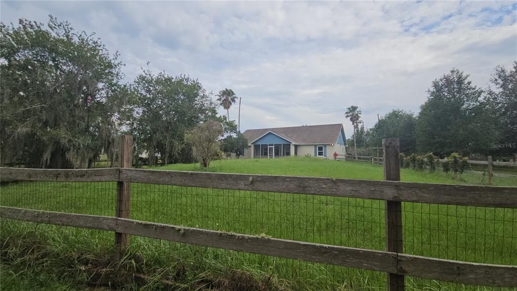 For Sale: $599,900 (5 beds, 3 baths, 2832 Square Feet)