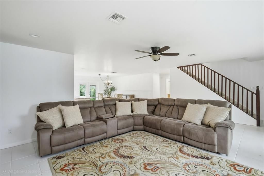 For Sale: $599,900 (5 beds, 3 baths, 2832 Square Feet)