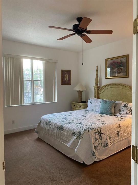 For Sale: $395,000 (4 beds, 3 baths, 1928 Square Feet)