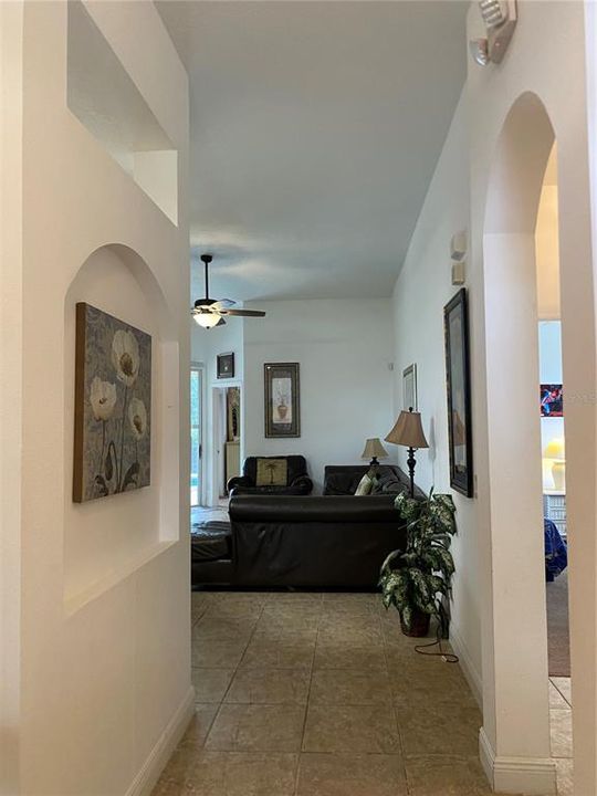 For Sale: $395,000 (4 beds, 3 baths, 1928 Square Feet)
