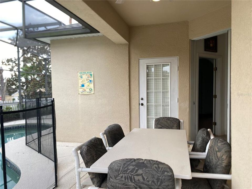 For Sale: $395,000 (4 beds, 3 baths, 1928 Square Feet)