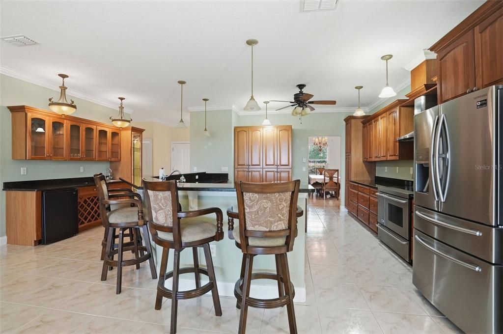 En Venta: $795,000 (3 camas, 3 baños, 4114 Pies cuadrados)