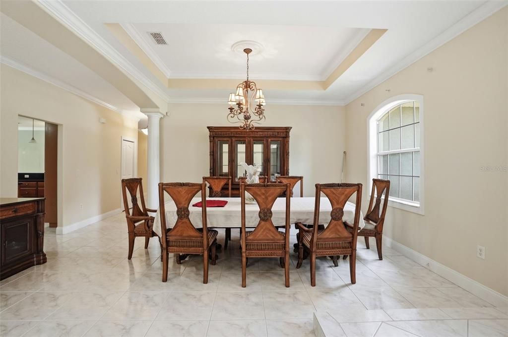 En Venta: $795,000 (3 camas, 3 baños, 4114 Pies cuadrados)
