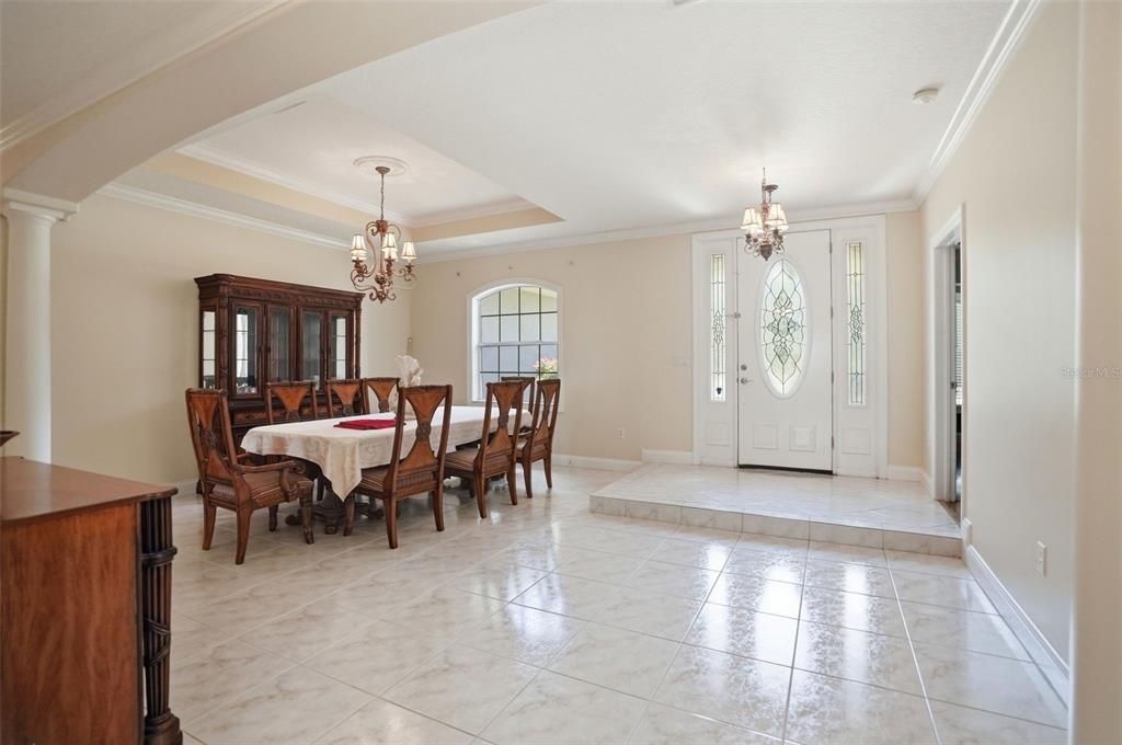 En Venta: $795,000 (3 camas, 3 baños, 4114 Pies cuadrados)