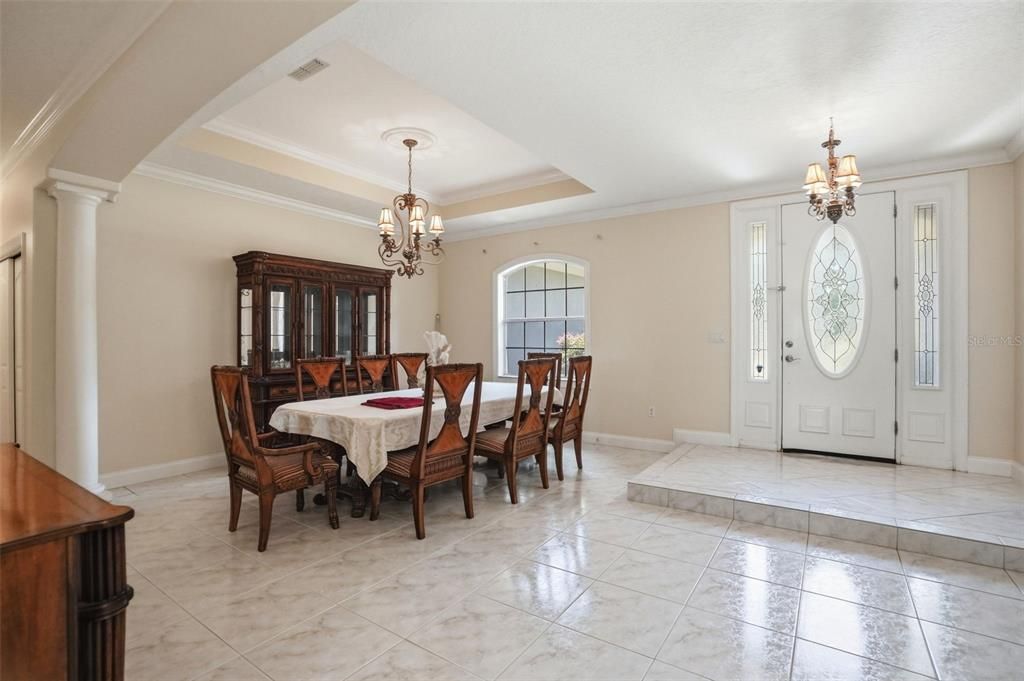 En Venta: $795,000 (3 camas, 3 baños, 4114 Pies cuadrados)