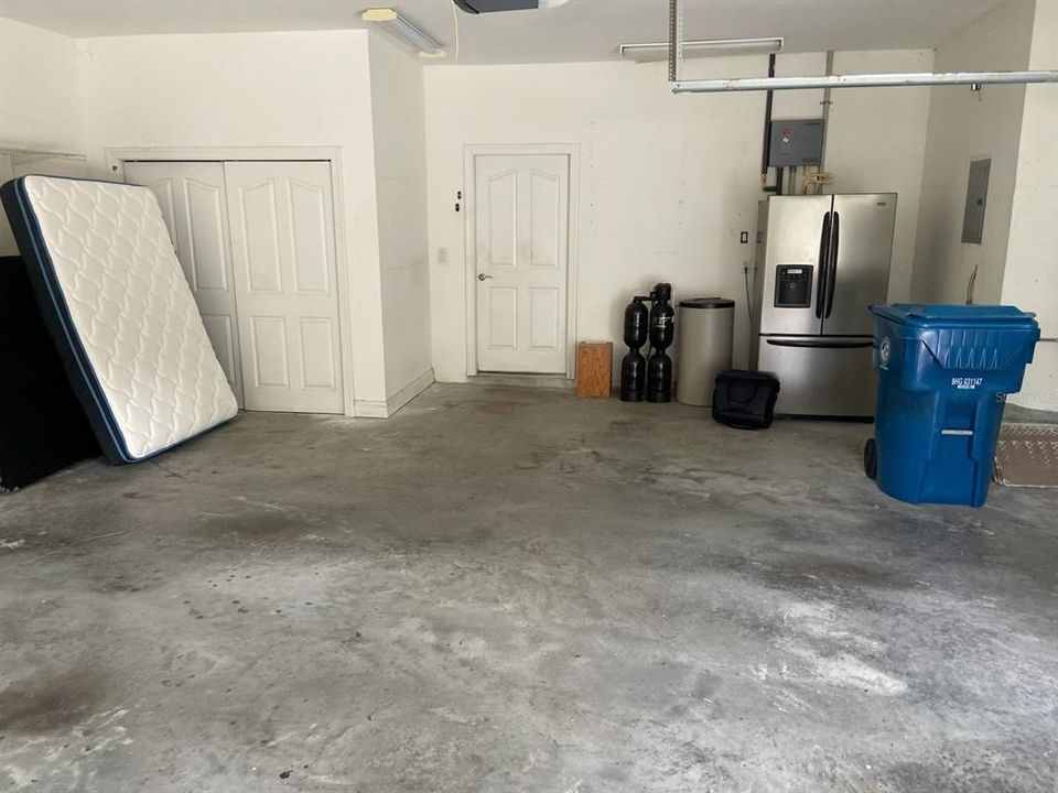 En Venta: $795,000 (3 camas, 3 baños, 4114 Pies cuadrados)